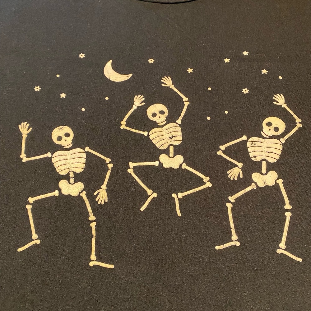 CLEARANCE 🛍️ XL Rocker Tee Halloween collection